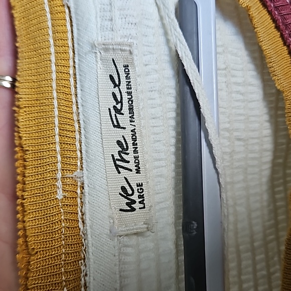 We the free flowy T shirt - Picture 3 of 3